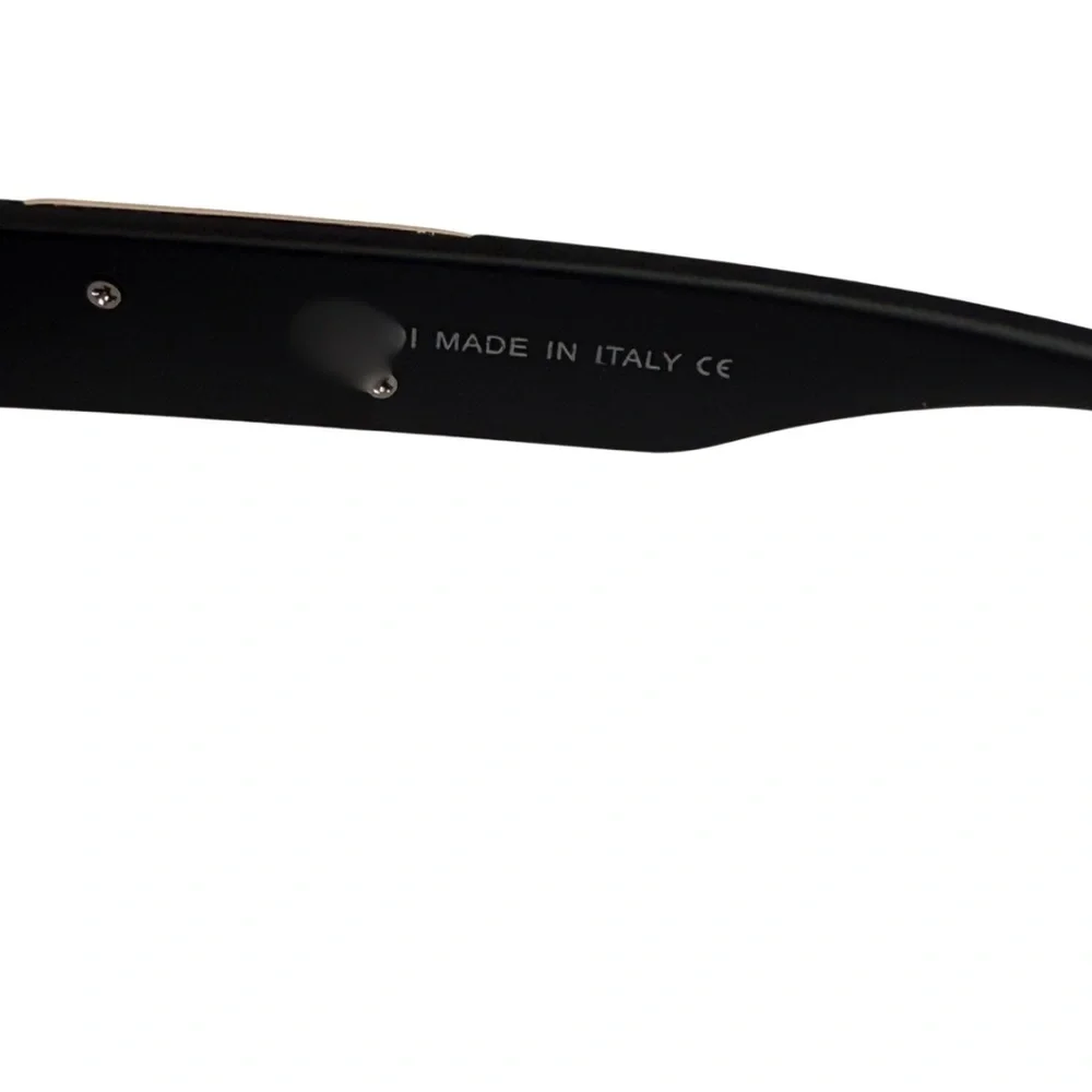 Oversized Square Fashion Sunglasses – Black Frame with Gold Accents & Case - Picture 5 of 5
